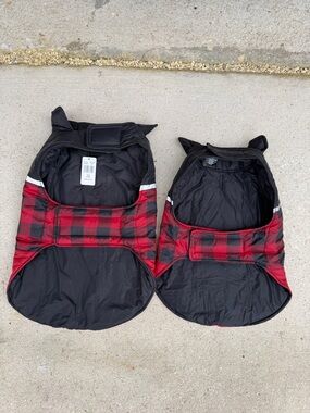 Two plush jackets/capes for dogs. Sizes M and L. New.